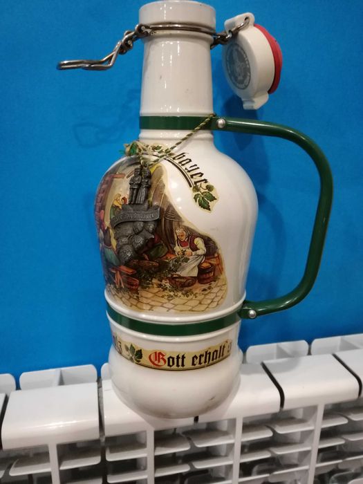 Garrafa Cerveja Vazia "Cerâmica? Vidro Rev.?-2L-Altura 35cm
