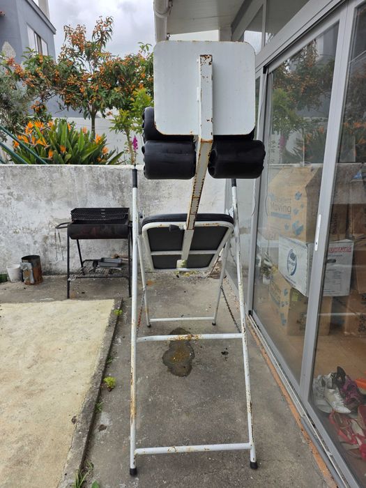 Mesa de Inversão Ajustável Robusta (Construção Manual)461941812967526401