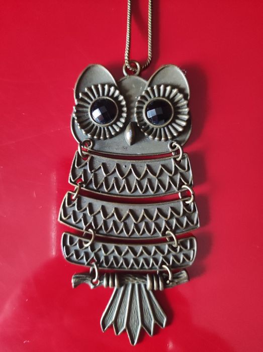 Colares com pingentes originais