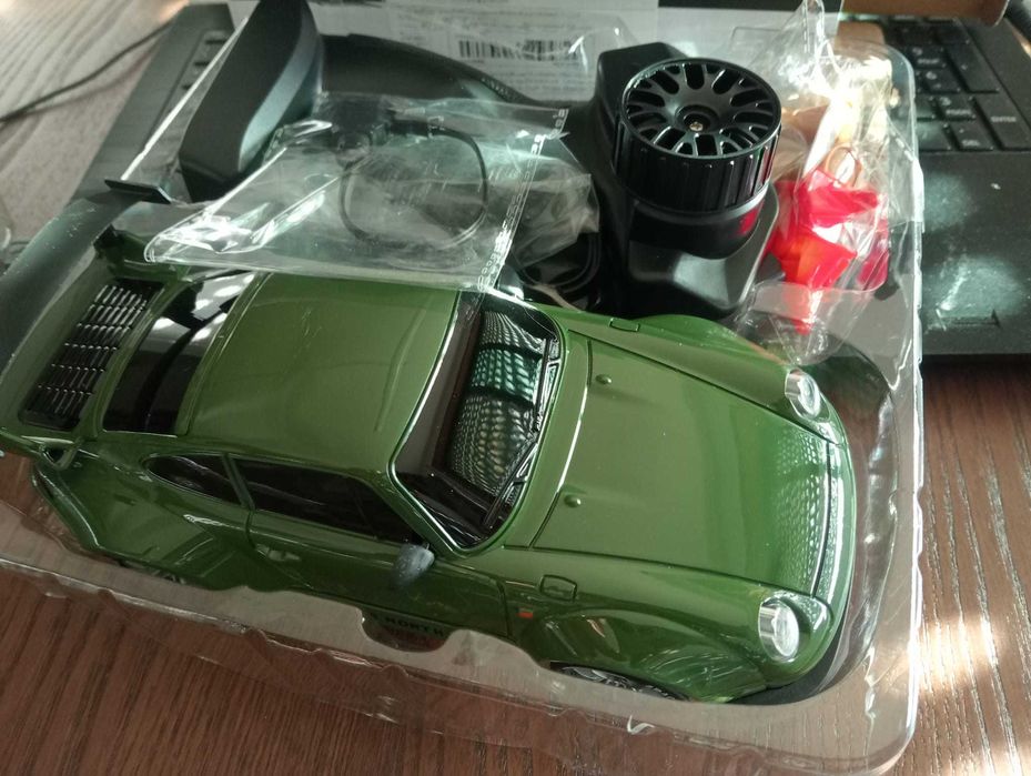 Carro Drift RC 4WD 1:24 com Luzes LED (Verde) – NOVO Lacrado