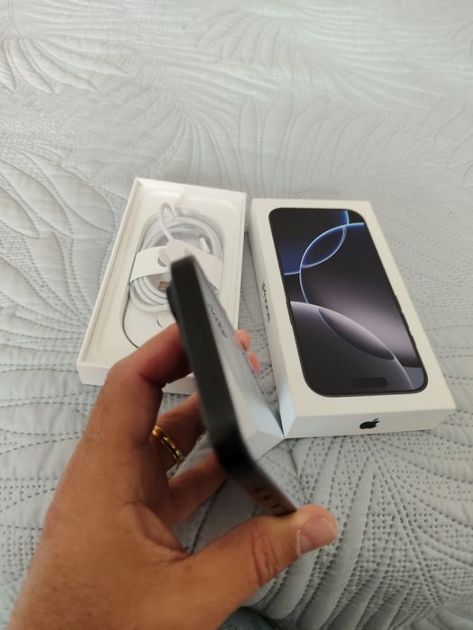iPhone 16 Pro 128gb - Como novo / Sem detalhes e impecável