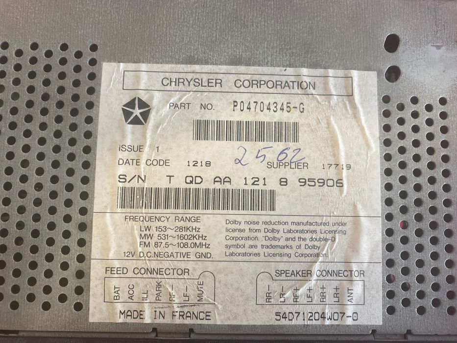 Auto-radio + amplificador grand cherokee