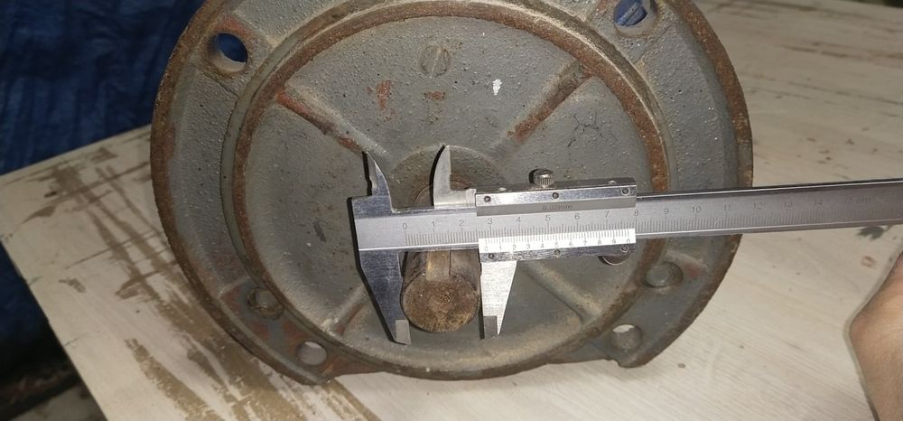 продам электродвигатель