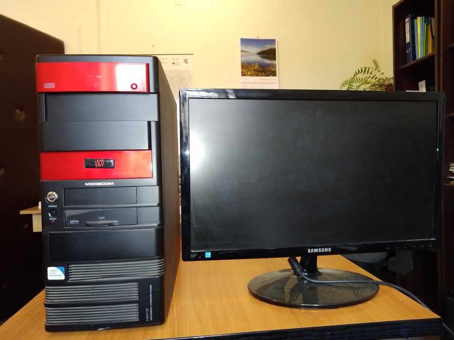 Monitory, Komputery Thnk Centre Modecom używane