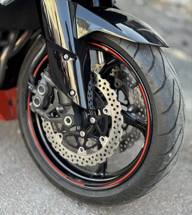 Мотоцикл Kawasaki Z1000 2012 рік