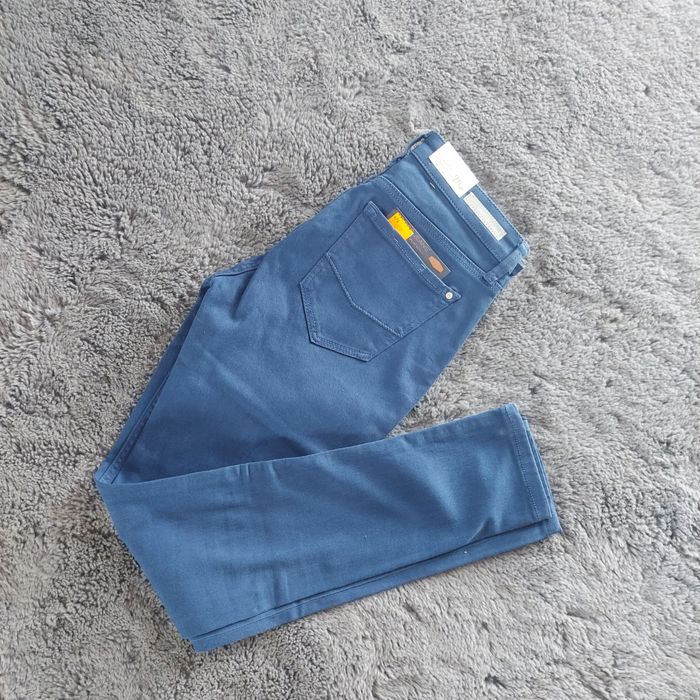 Nowe spodnie jeansy rurki cross w25 xs 34 alyss
