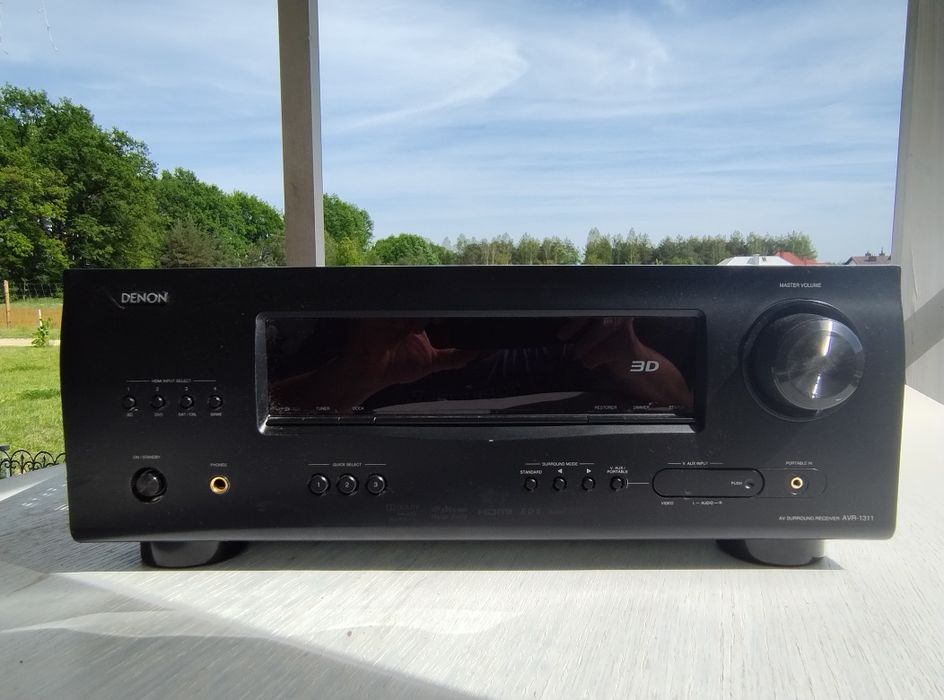 Mocny i wydajny amplituner Denon AVR -1311