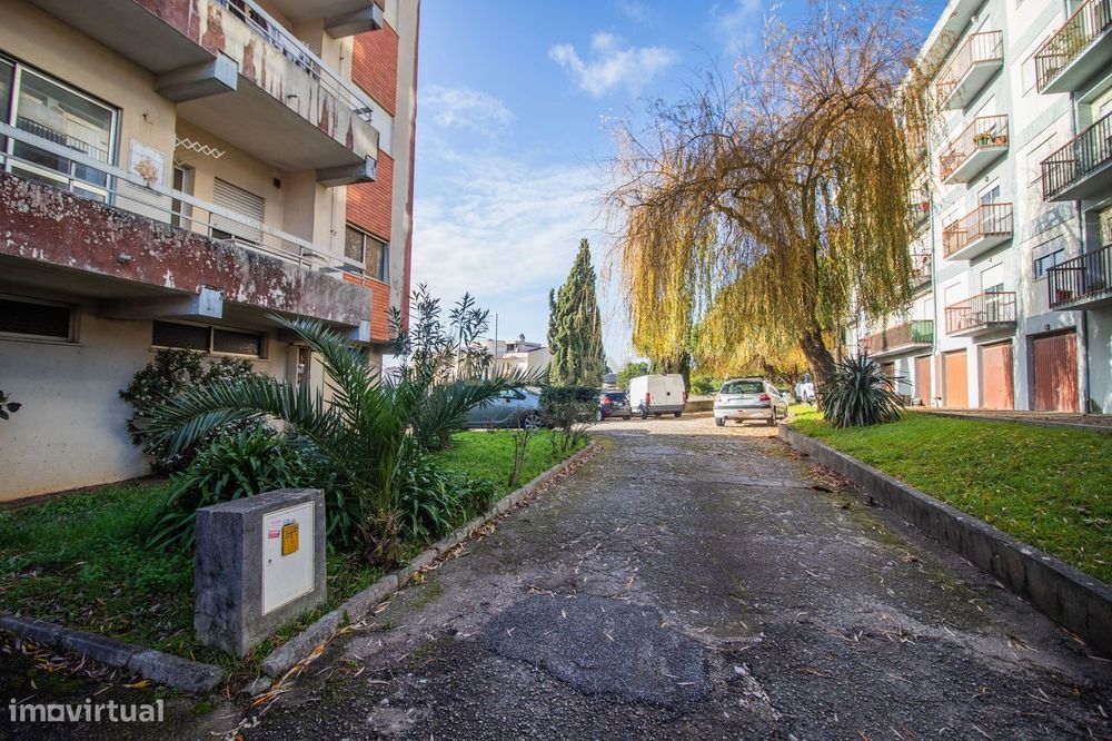Garagem à venda em Tavarede, Figueira da Foz - 17m²