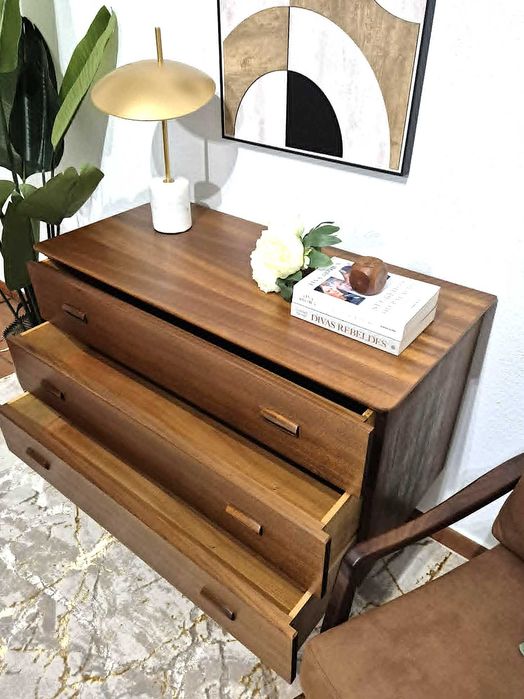 Comoda Olaio Baltico / Mesa de Apoio / Vintage / Anos 60-70 / Movel / Quarto