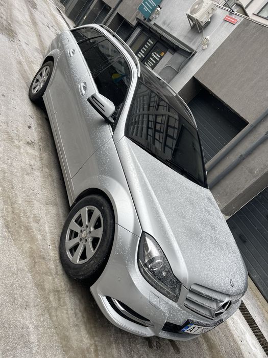 Mercedes-Benz C- Class