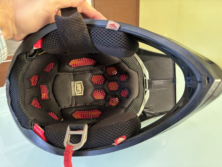 Capacete 100% Aircraft Carbono MIPS forro novo