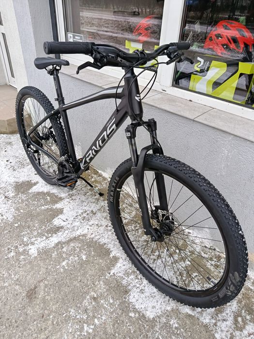 NOWY Kands Mercury 27,5 czarny mat 17" Shimano hydraulika komunia