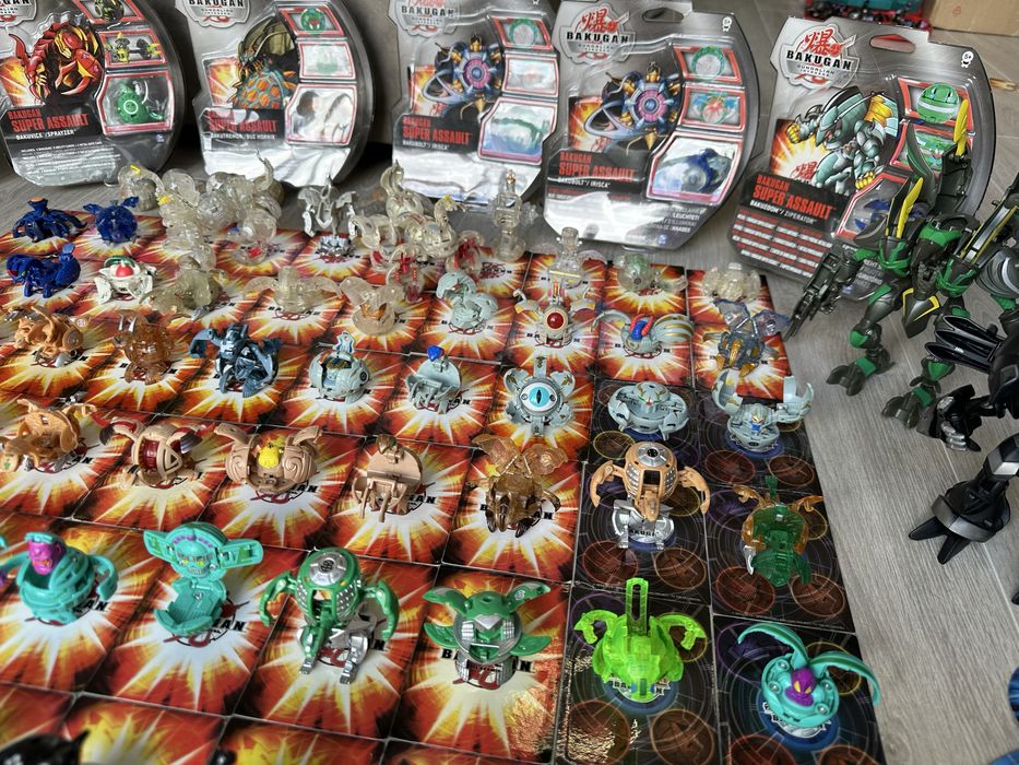 Бакугани оригінальні стан нових Bakugan