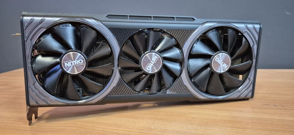 Відеокарта Sapphire Radeon RX Vega56 8G HBM2 NITRO+