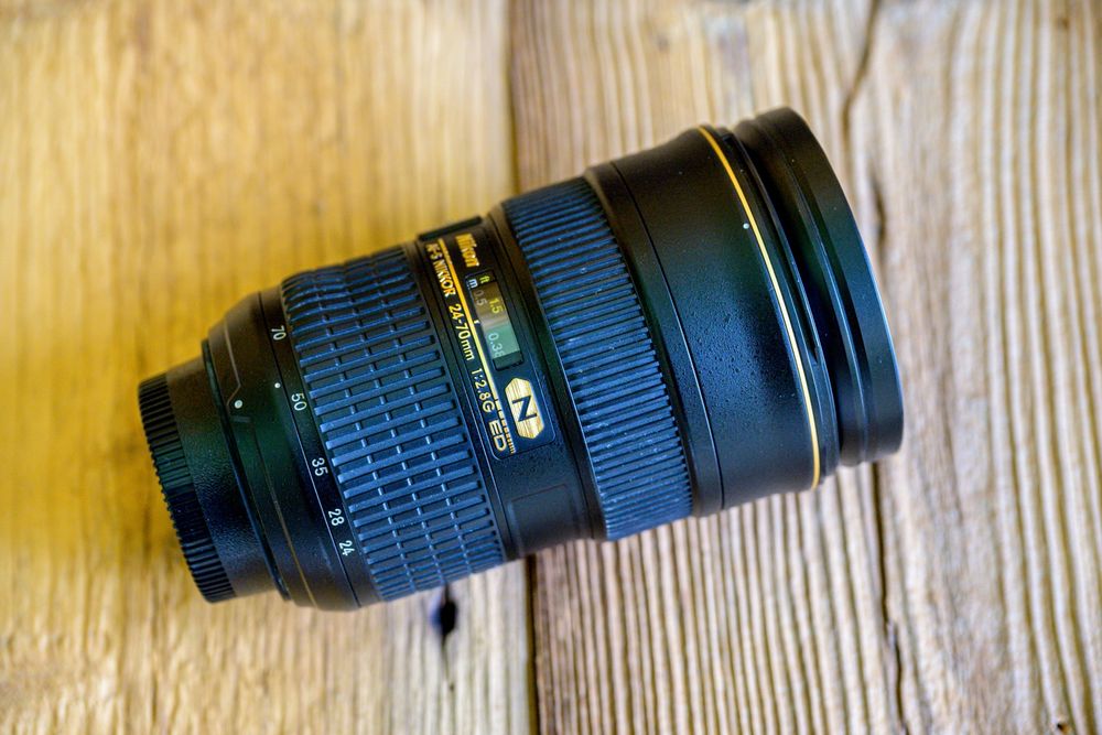 Nikkor AF-S 24-70mm f/2.8G ED Nikon F – komplet + filtr Heliopan