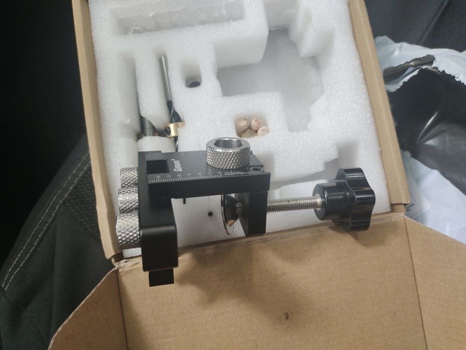 Кондуктор меблевий під мініфікс та комфірмат