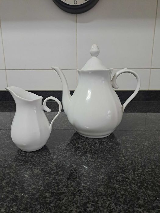 Bule e Leiteira de porcelana da SPAL (Baixei o preço)