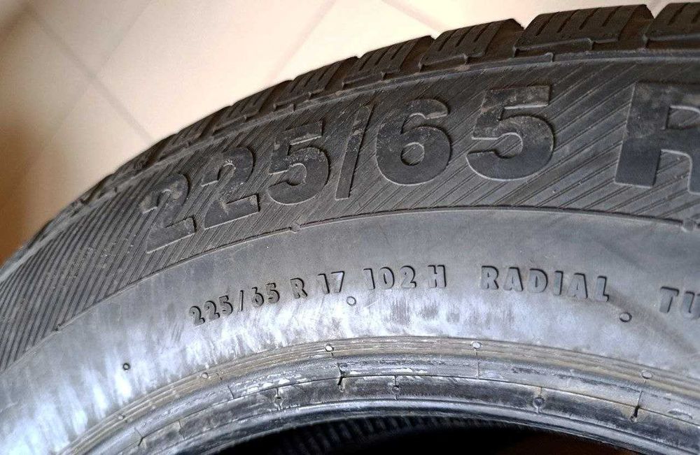 Комплект шин б/у 225/65R17 102H Barum Polaris 3