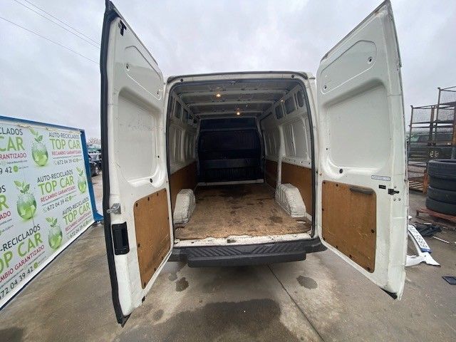 PORTA TRASEIRA ESQUERDA FORD TRANSIT FURGÃO 2006