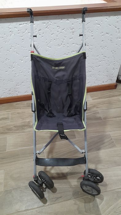 Stroller445559170463836160