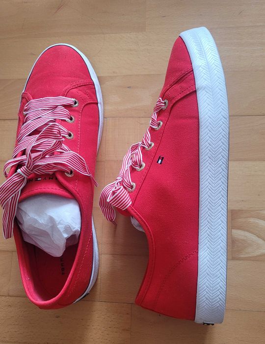 Tommy Hilfiger trampki czerwone marine style roz. 42