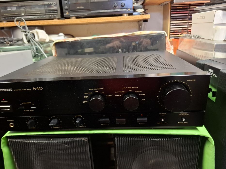 Wzmacniacz Pioneer A-443 solidny