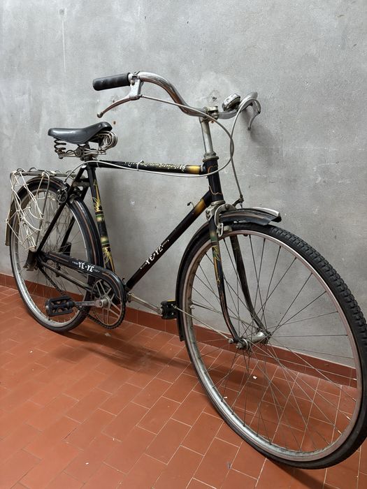 Pasteleira ye-ye homem