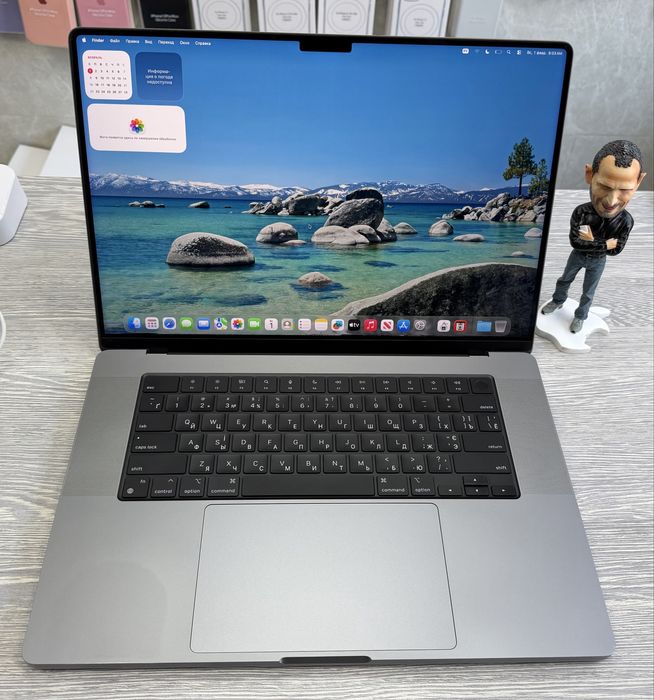 MacBook Pro 16  M1 Pro / RAM 32 / 10 CPU / 16 GPU / SSD 1 TB / 2021