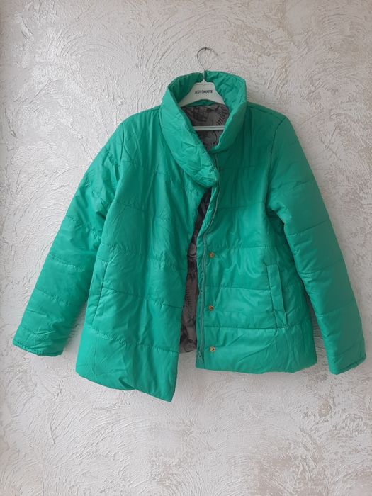 Куртка 52 розмір нова