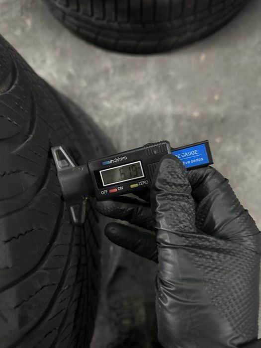 Автошини зимові GOOD YEAR 235/55/17 (2шт) Резина,Колеса,Гума,Скати,