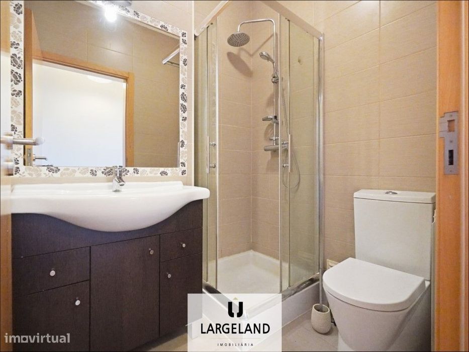 Apartamento T2 Duplex Zona Glicínias, Aveiro