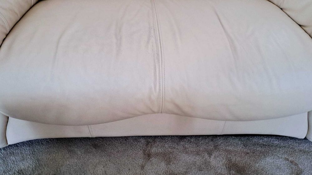 Conjunto de sofás em pele em bom estado (3+2 lugares)-B AIXA DE PREÇO