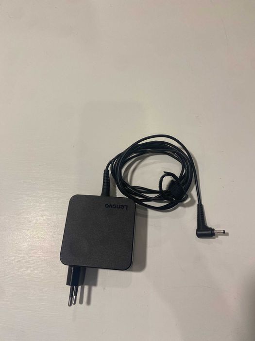 Computador Portátil LENOVO IdeaPad 3