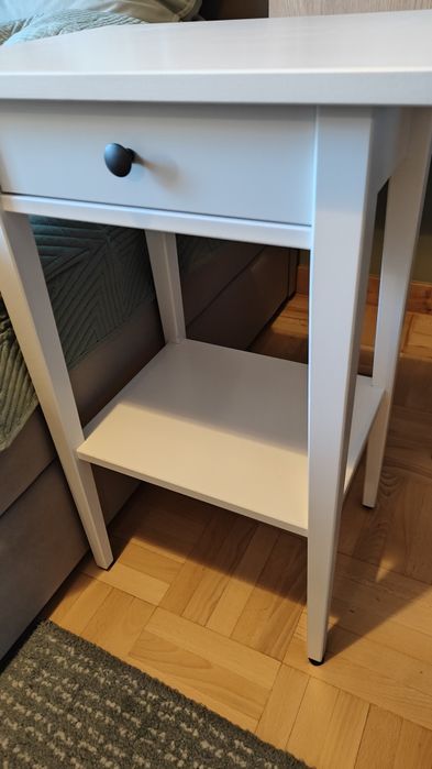 Stolik nocny Ikea Hemnes