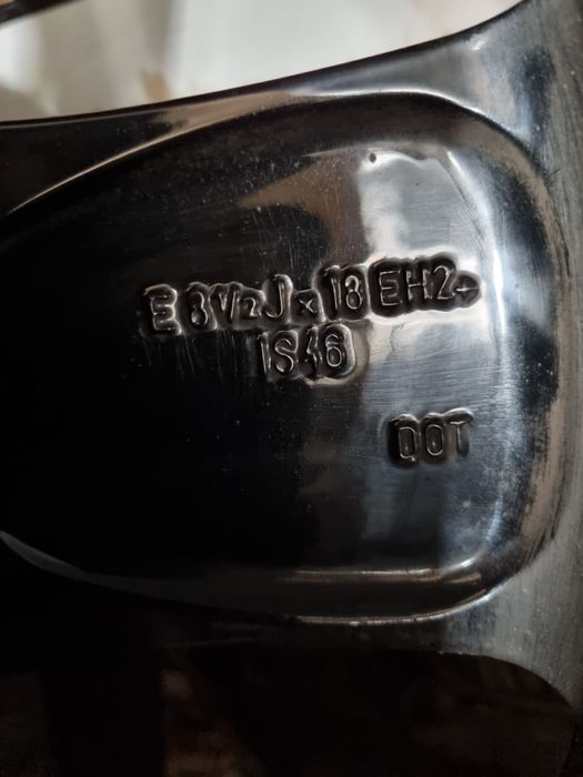 Koła BMW/VW Felgi EVzJ8 × 18 EH2 IS46