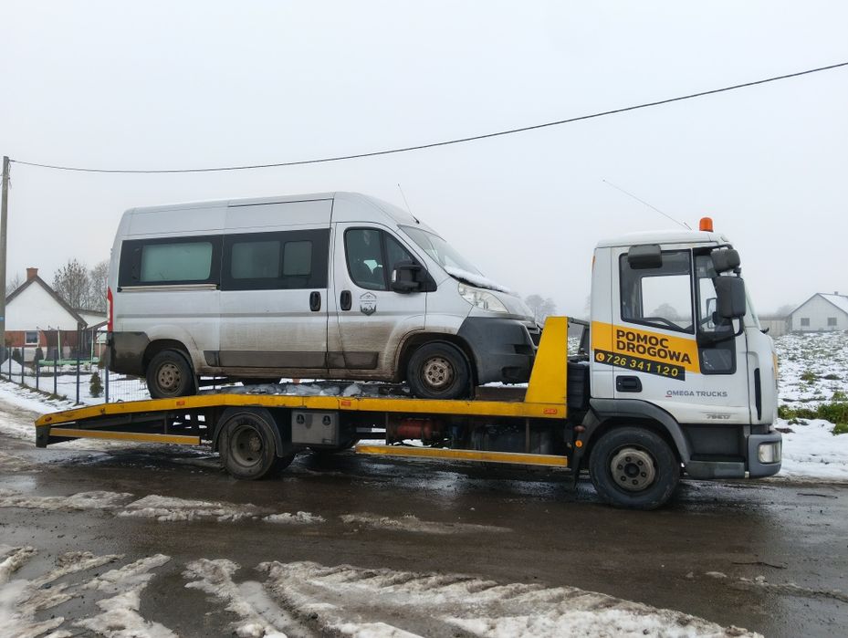 Laweta Transport Maszyn Pomoc Drogowa