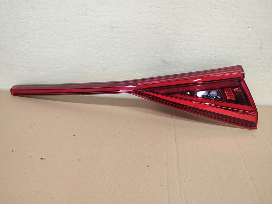 Lampa Led Tył Prawa w Klapę Bagażnika Seat Tarraco 25r Oryginał
