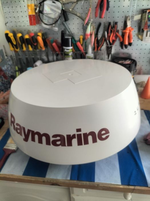 Radar raymarine quantum