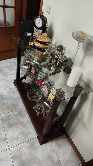Vendo móveis antigos