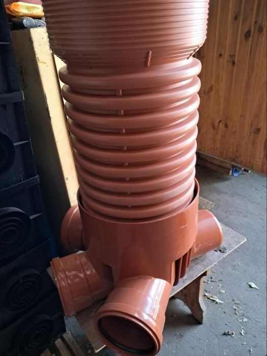 Труба дренажна  100 мм SN 4 колодязі ревізійні