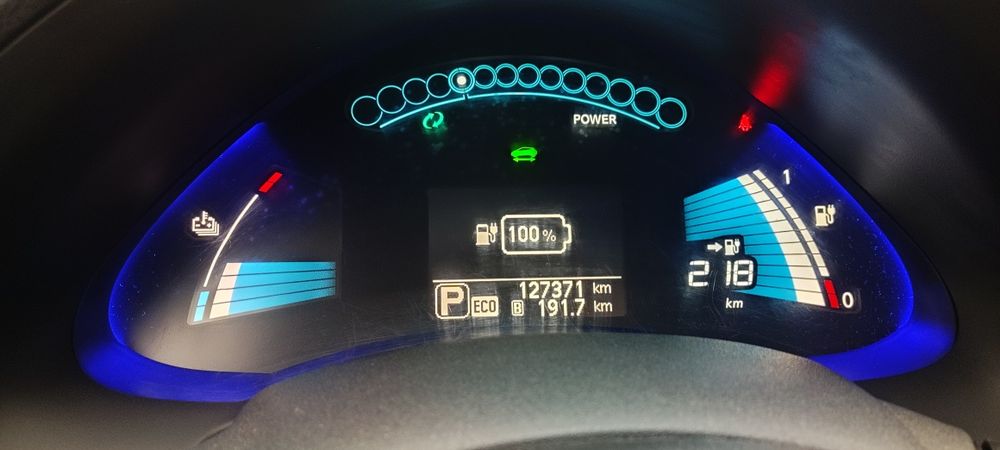 Оренда авто Прокат Аренда Київ Ліф Leaf 30квт