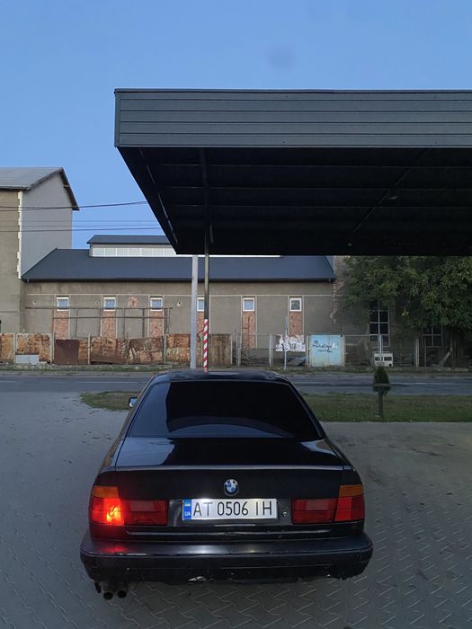 Bmw e34 м50б25.