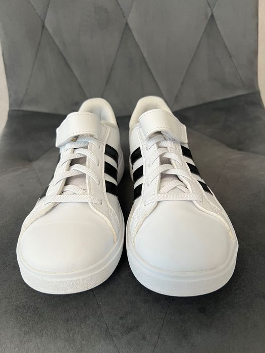 Кросівки Adidas 32 розмір