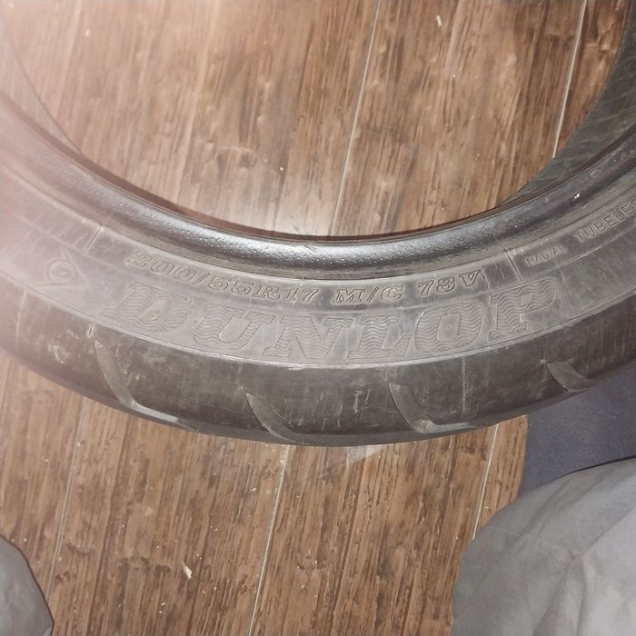 Продам покришку Dunlop American elite 200 55 17