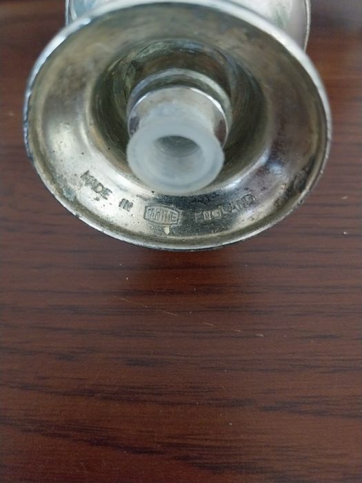 Posrebrzana pieprzniczka, sygnowana