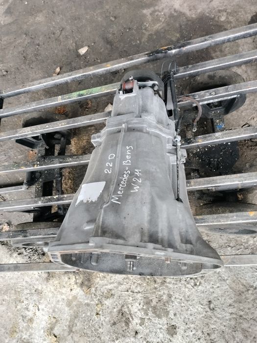 КПП коробка передач Mercedes-Bens W211 2.2D R2112610901