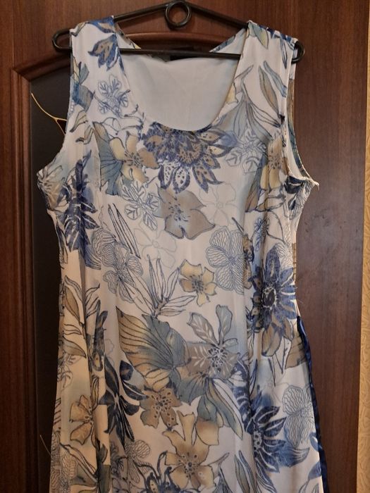 Платье  размер 50-52-54