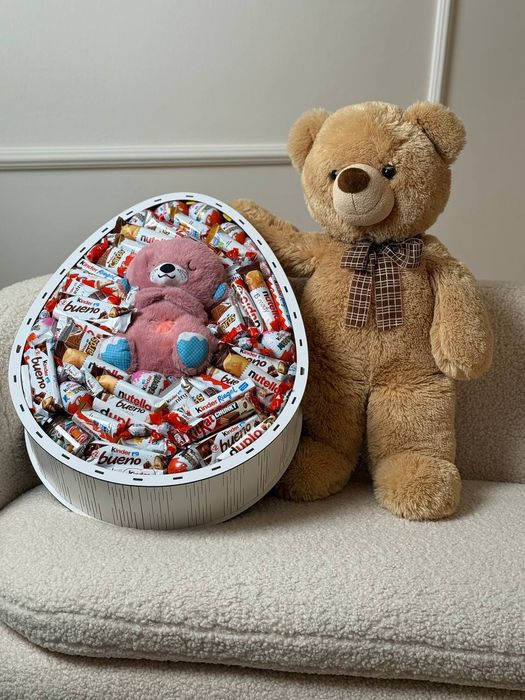 Солодкий подарунковий набір святковий бокс для коханої жінки