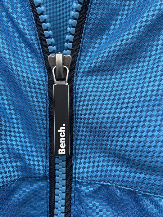 Куртка бомбер Bench