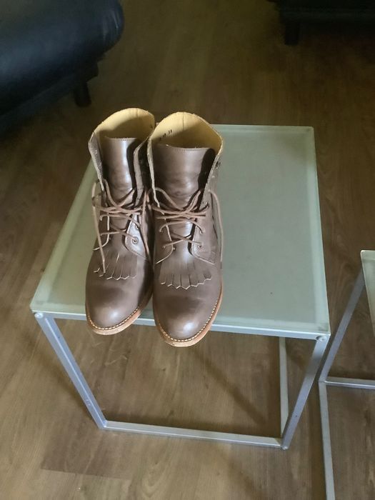 Botas de pele feito a mão 39